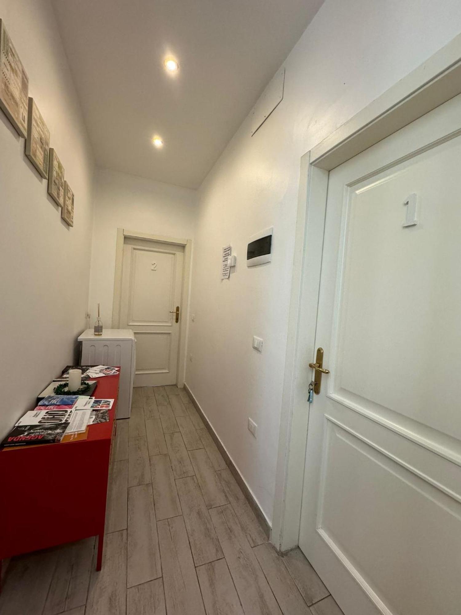 Modern Room With Private Bathroom Trento Exterior photo